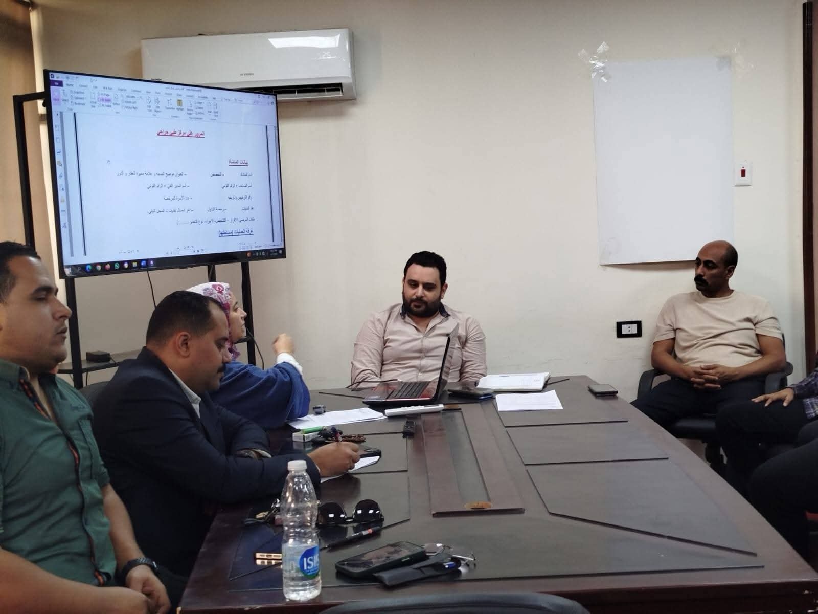 جانب من الإجتماع