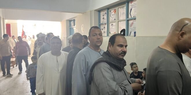 كبار السن يتصدرون المشهد