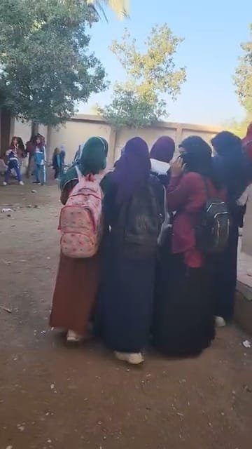 أهالي حجيرات قنا يستغـ.ـيثو ن