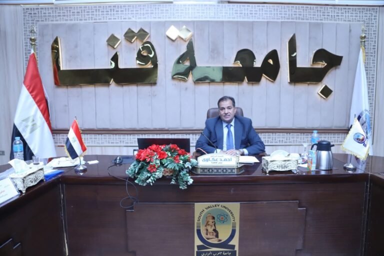 الدكتور أحمد عكاوي