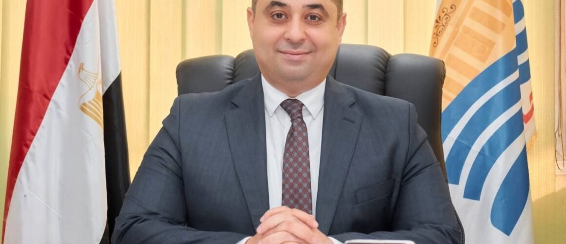 الدكتور أحمد محمود صادق