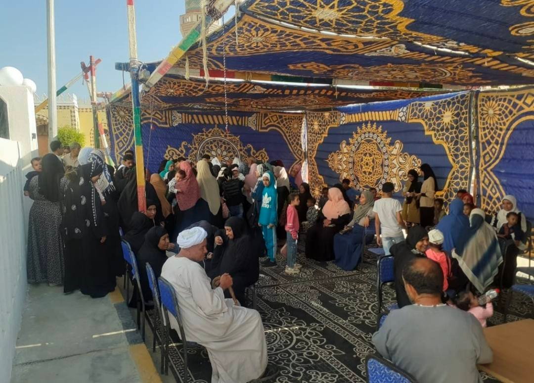 فعاليات القافلة الطبية لجامعة قنا بمدينة سفاجا