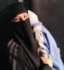 أم تتهم زوجها بتعذيب صغارها في قنا