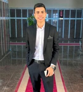 الطالب عبدالله حسن