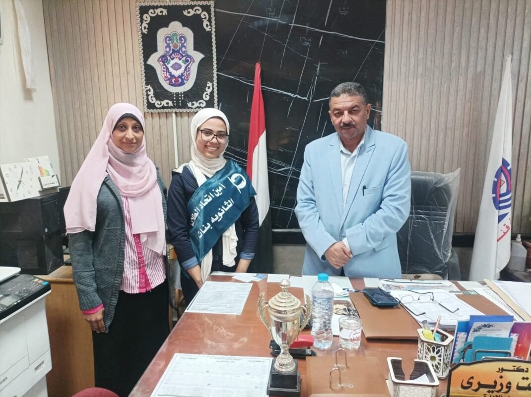 الطالبة روان شريف