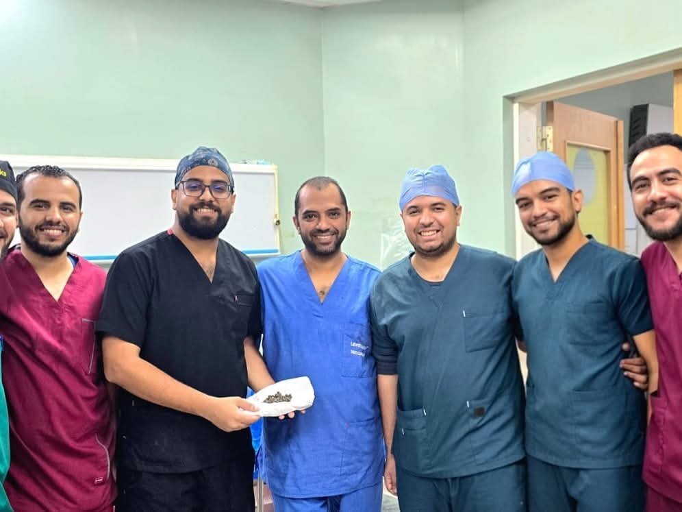 الفريق الطبي