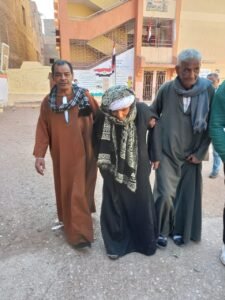 كبار السن يتقدمون المشهد الانتخابي بقنا