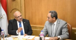 محافظ قنا يبحث مع «الاستثمار» جذب مشروعات جديدة