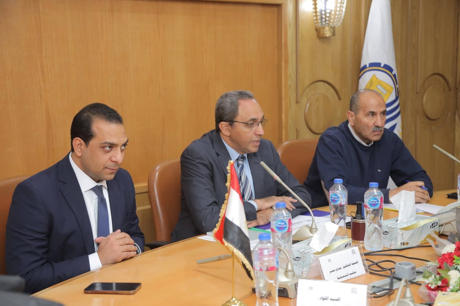 محافظ قنا يتابع جاهزية المحافظة لجولة الإعادة بانتخابات النواب