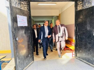 محافظ قنا يتفقد مقار اللجان الانتخابية
