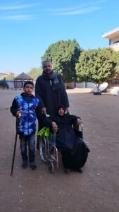 مسنة تشارك في انتخابات النواب بقنا