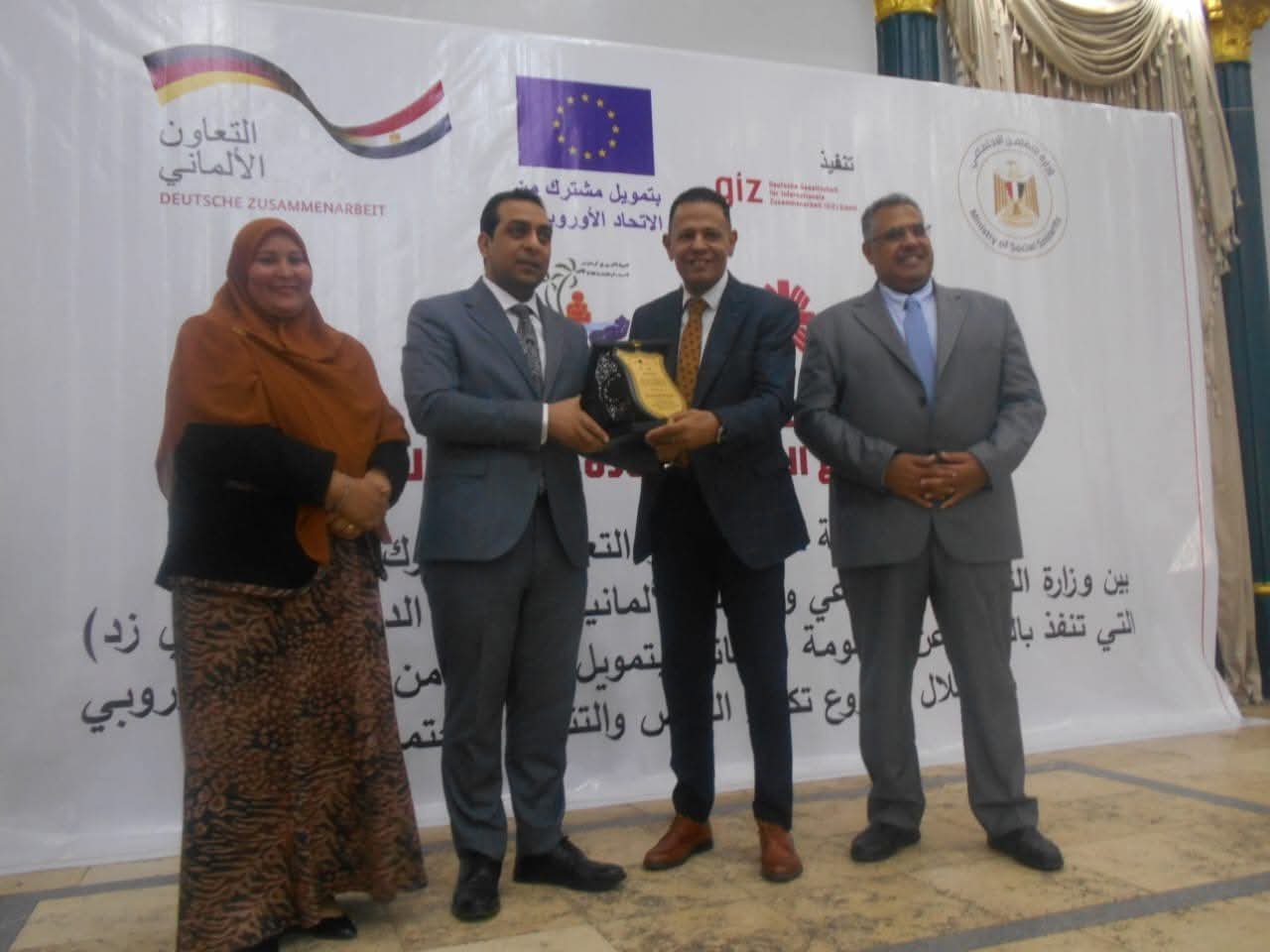 مشروع تمكين القادة الشباب بقوص