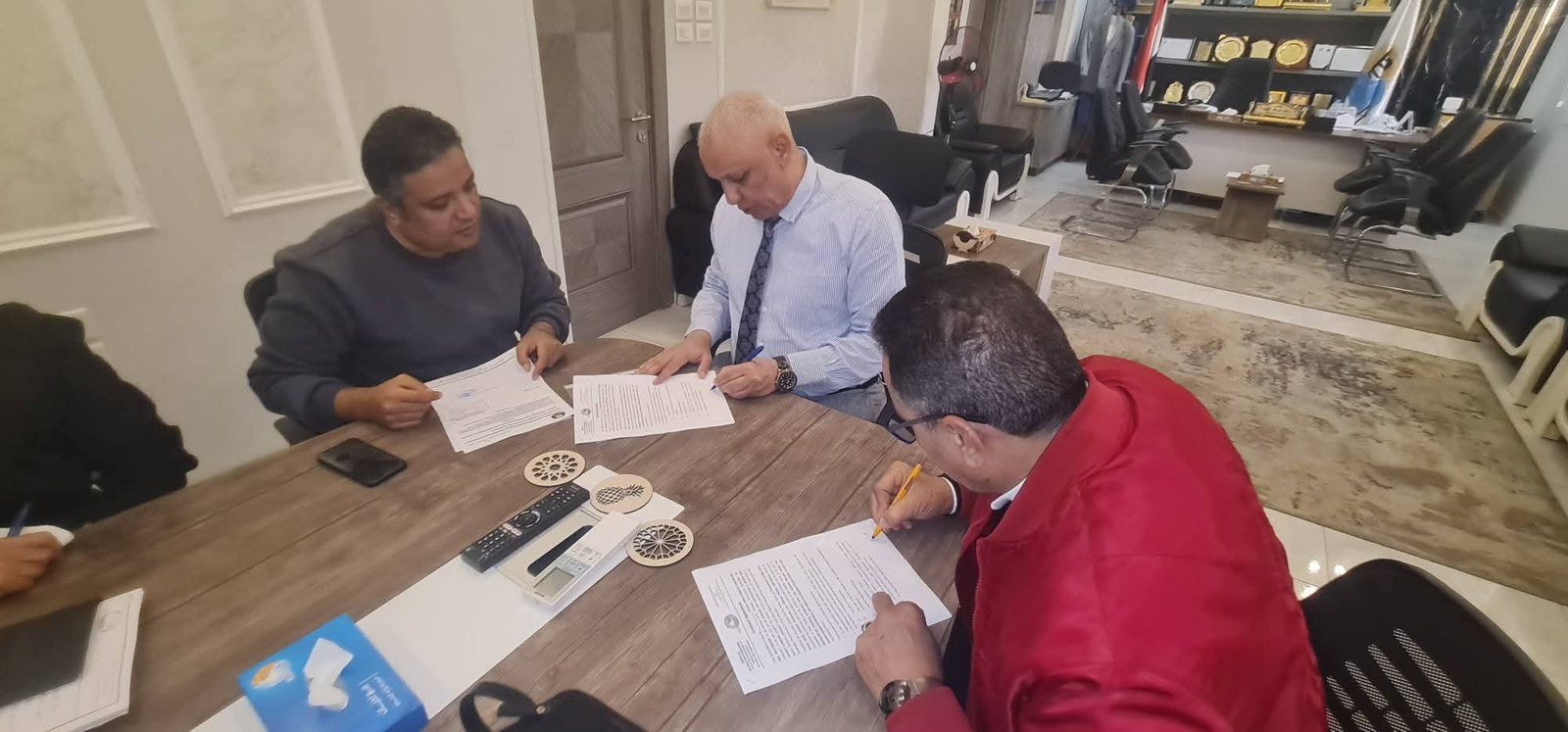 توقّيع عقد تنفيذ مشروع الصرف بكرم عمران