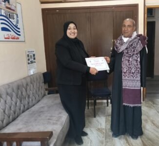 تعليم قنا يكرّم أحمد علي قريعي