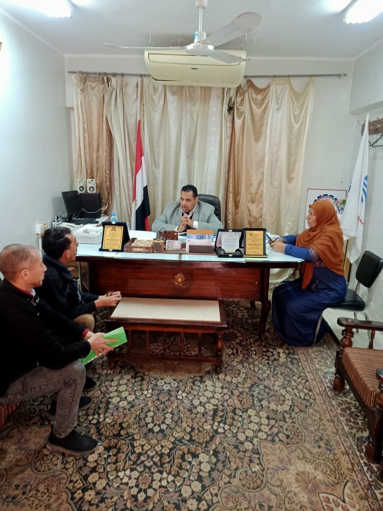 توفير فرصة عمل لأحد أبناء قنا من ذوي الهمم