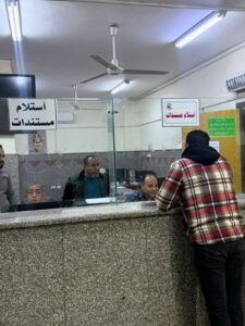 رئيس مدينة قنا يتفقد المركز التكنولوجي