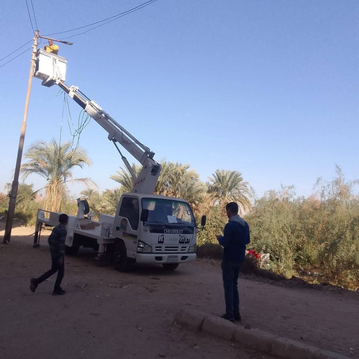 صيانة كشافات الشوارع