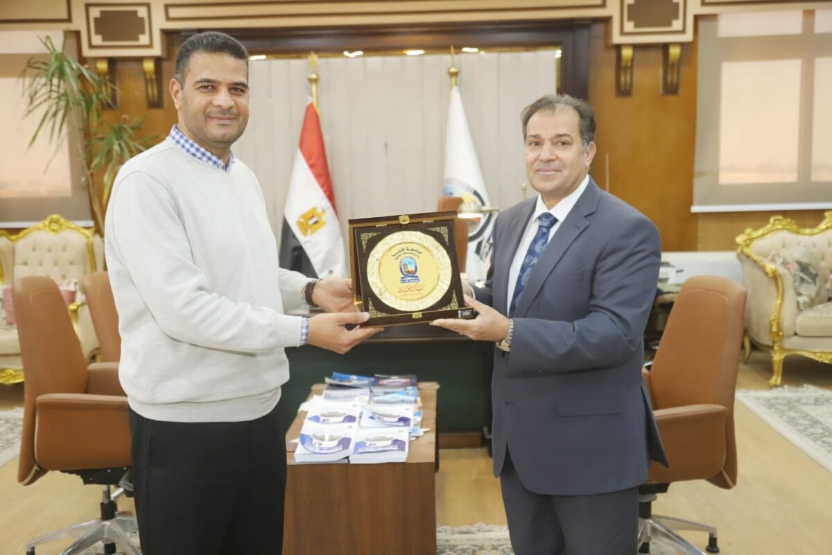 الدكتور حسين مغربي