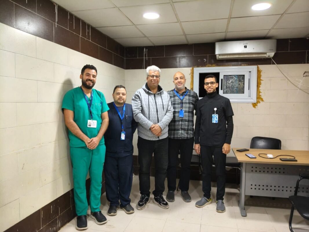 الفريق الطبي بمستشفى قنا العام