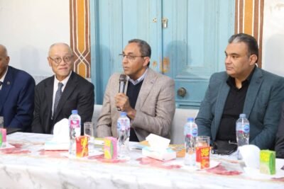 محافظ قنا والسفير الياباني