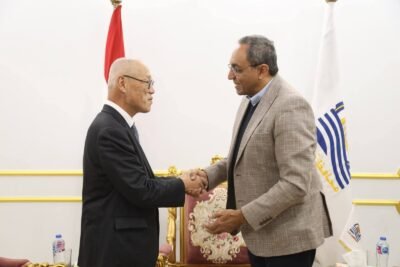 محافظ قنا والسفير الياباني