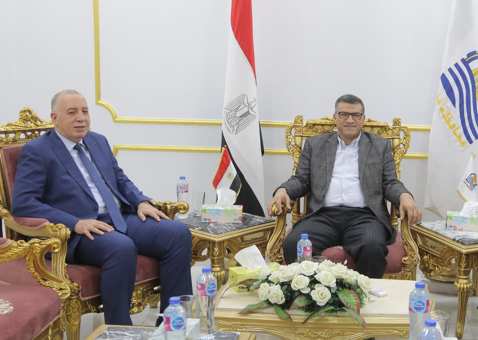 محافظ قنا ومدير الأمن