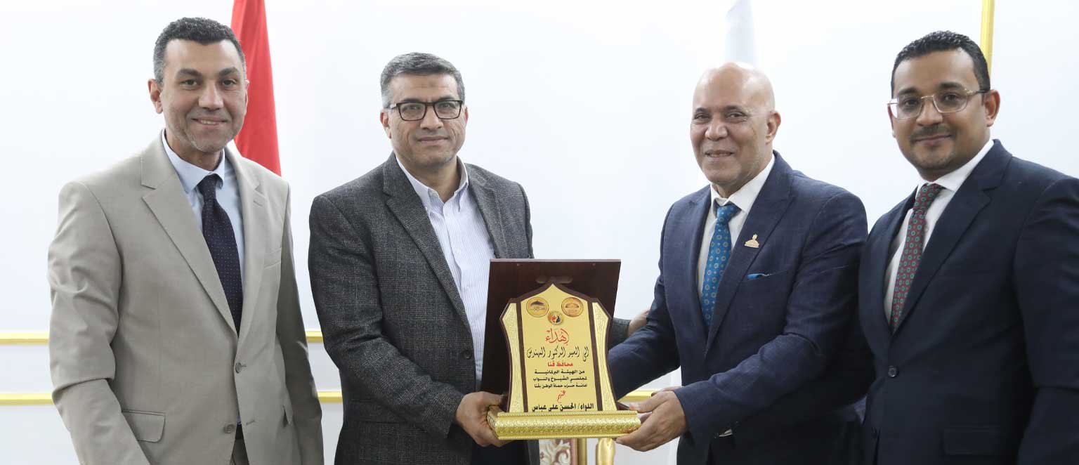 محافظ قنا يستقبل وفد "حماة وطن"