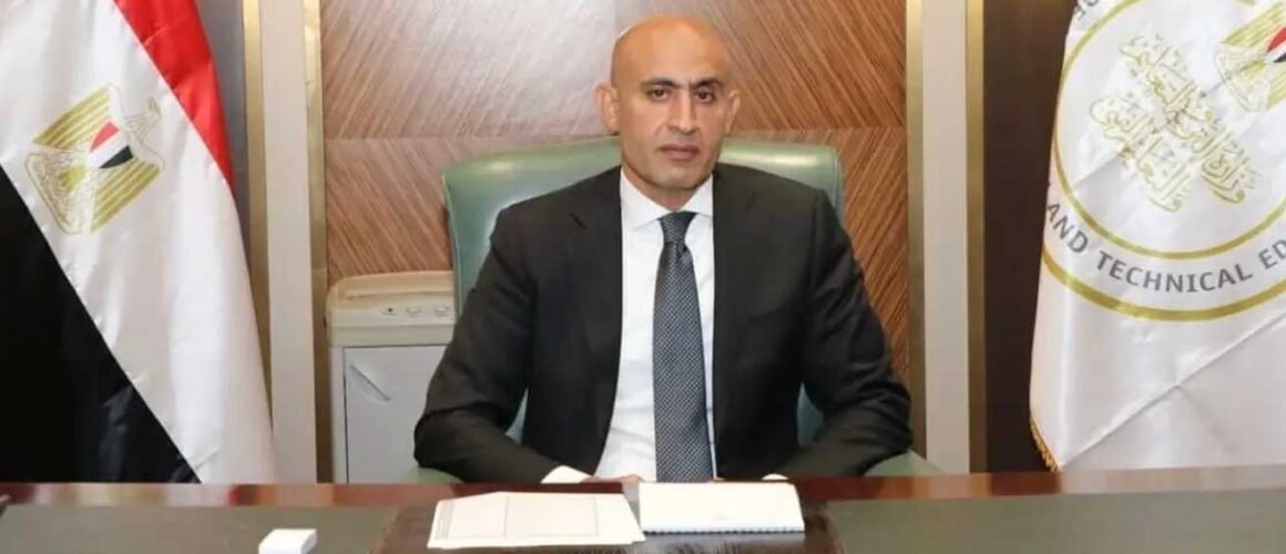 الدكتور محمد عبد اللطيف وزير التربية والتعليم