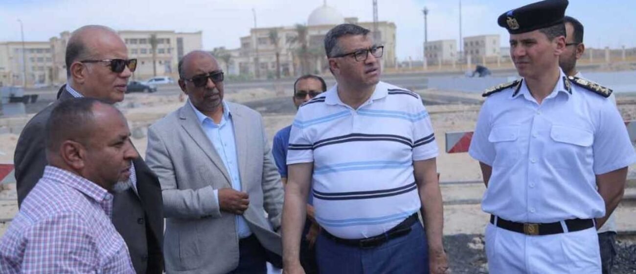 محافظ قنا يتابع مشروعات قنا الجديدة