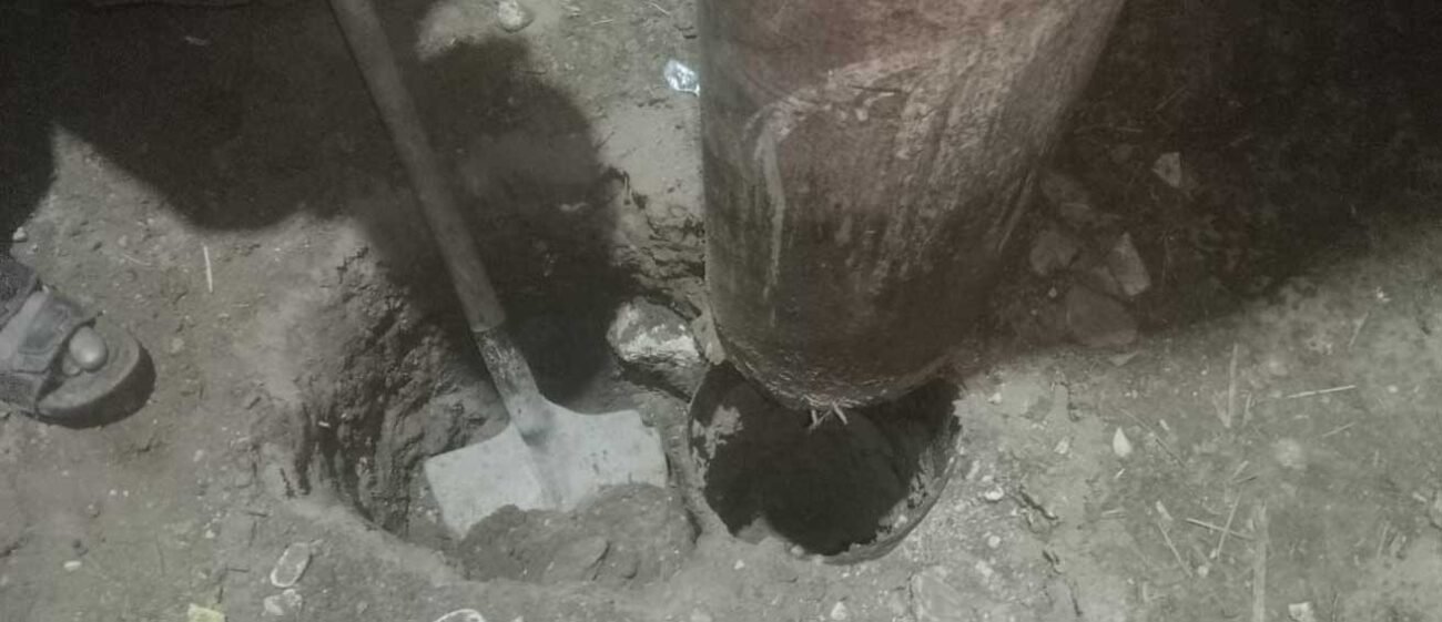 تغيير عمود إنارة بقرية الشعانية