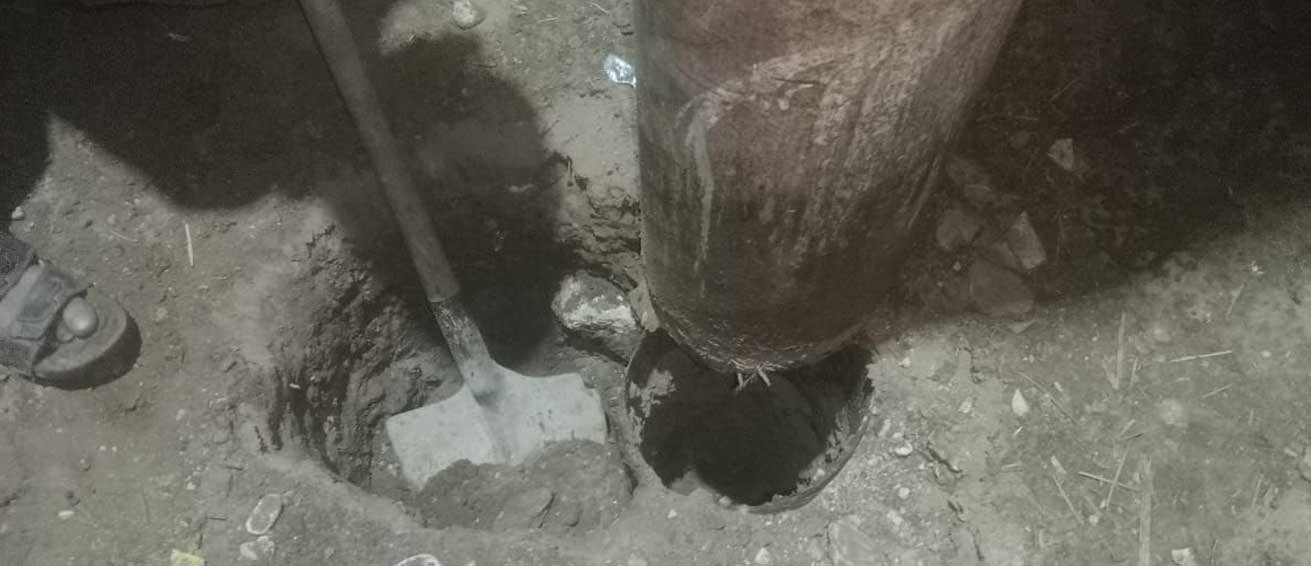 تغيير عمود إنارة بقرية الشعانية