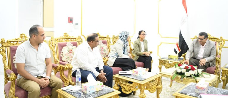 محافظ قنا يستقبل وفد منظمة "الفاو"